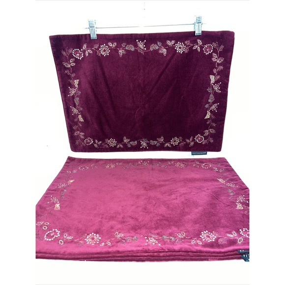 Gorgeous Pottery Barn Vine Embroidered Placemats Maroon Velvet Set of 4 - Picture 1 of 15